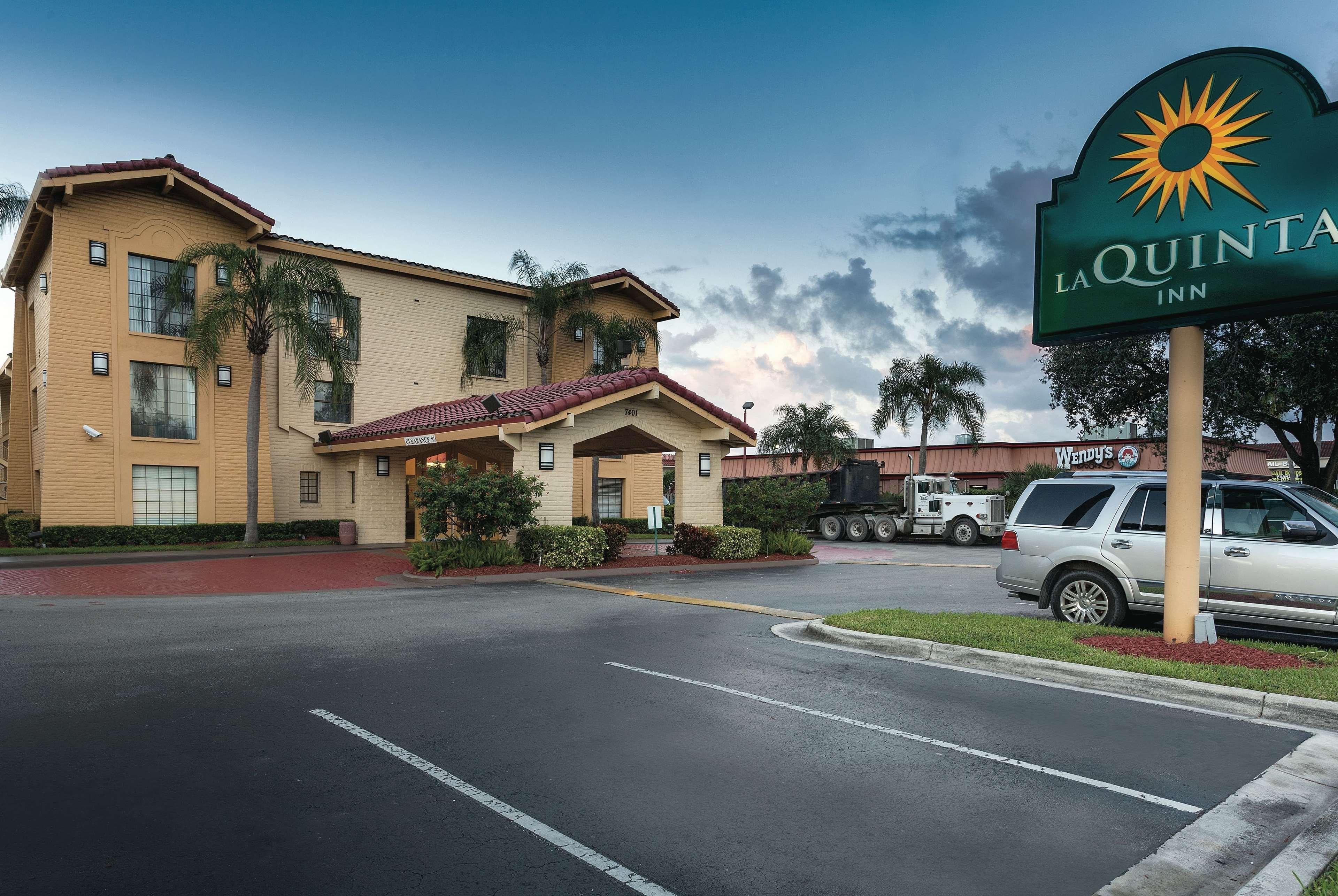 La Quinta Inn By Wyndham Miami Airport North Miami Springs Esterno foto