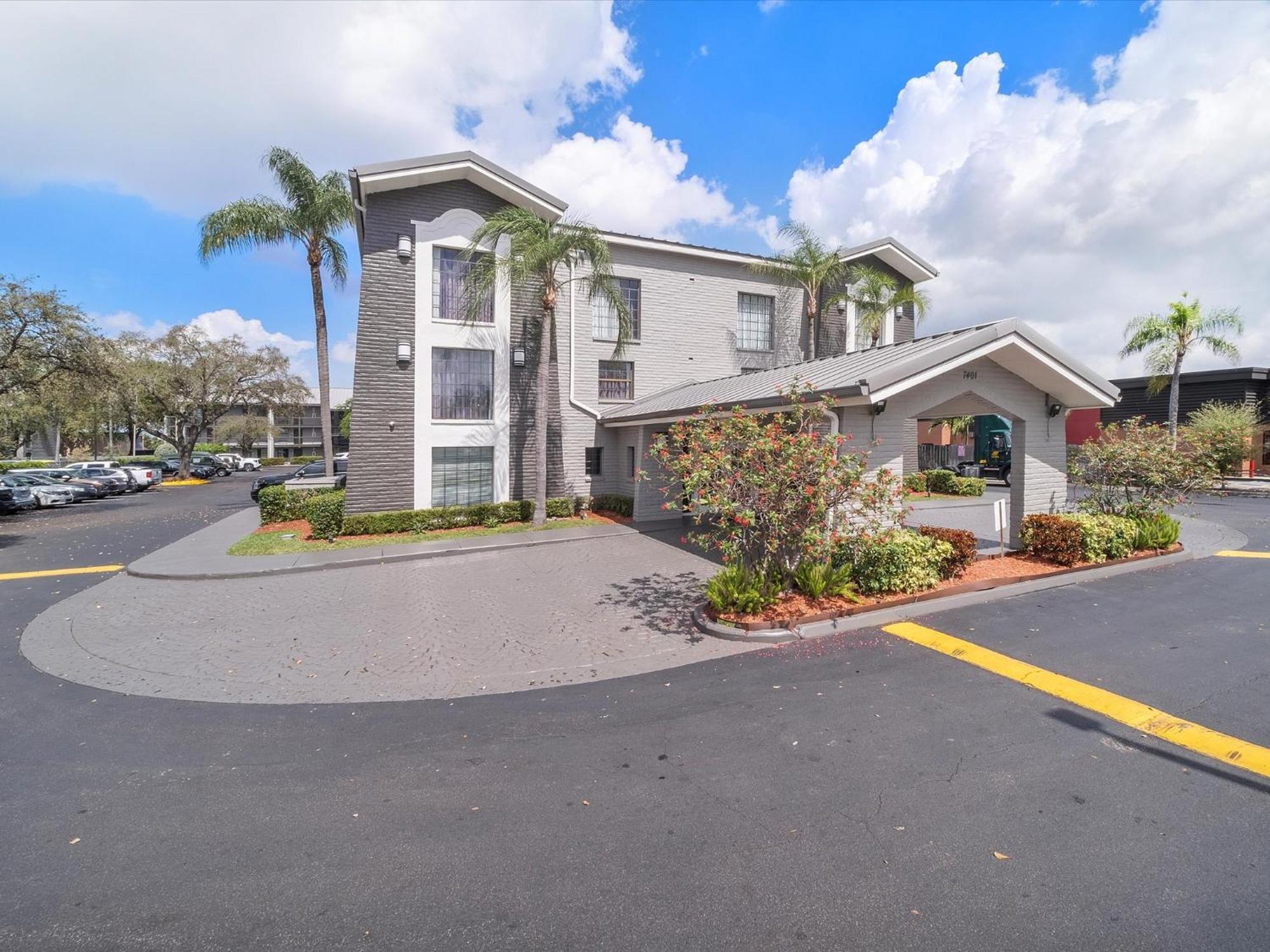 La Quinta Inn By Wyndham Miami Airport North Miami Springs Esterno foto